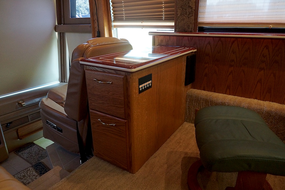 1998 Prevost Angola H3-45 For Sale