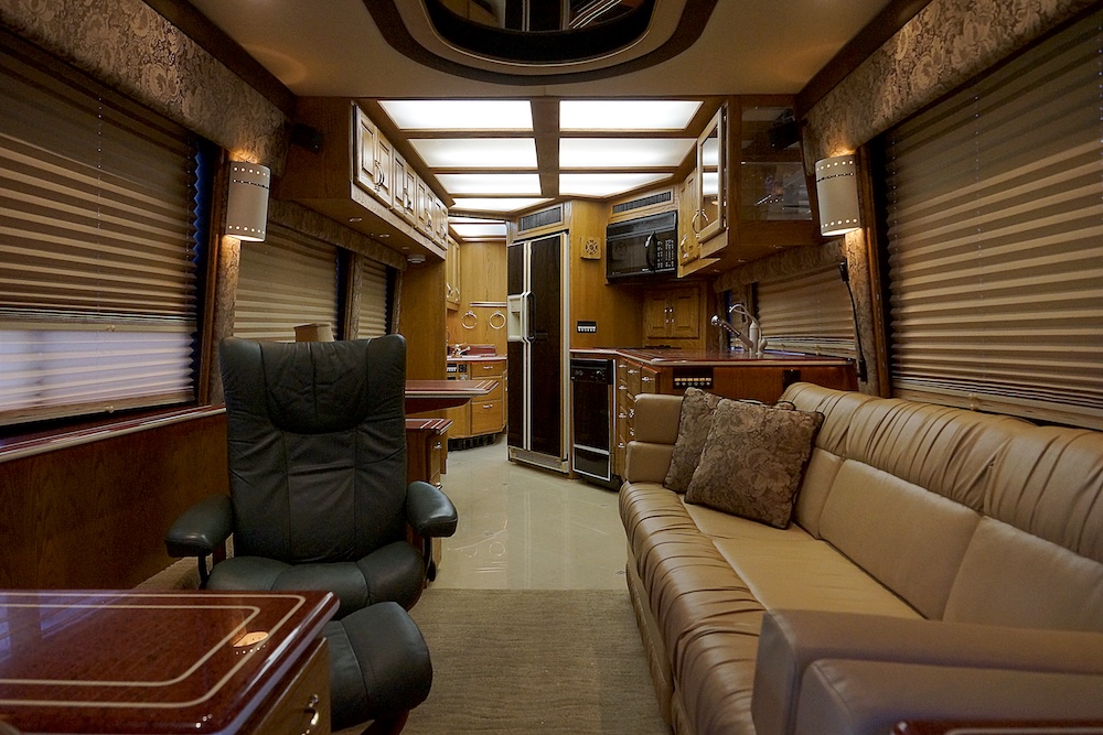 1998 Prevost Angola H3-45 For Sale