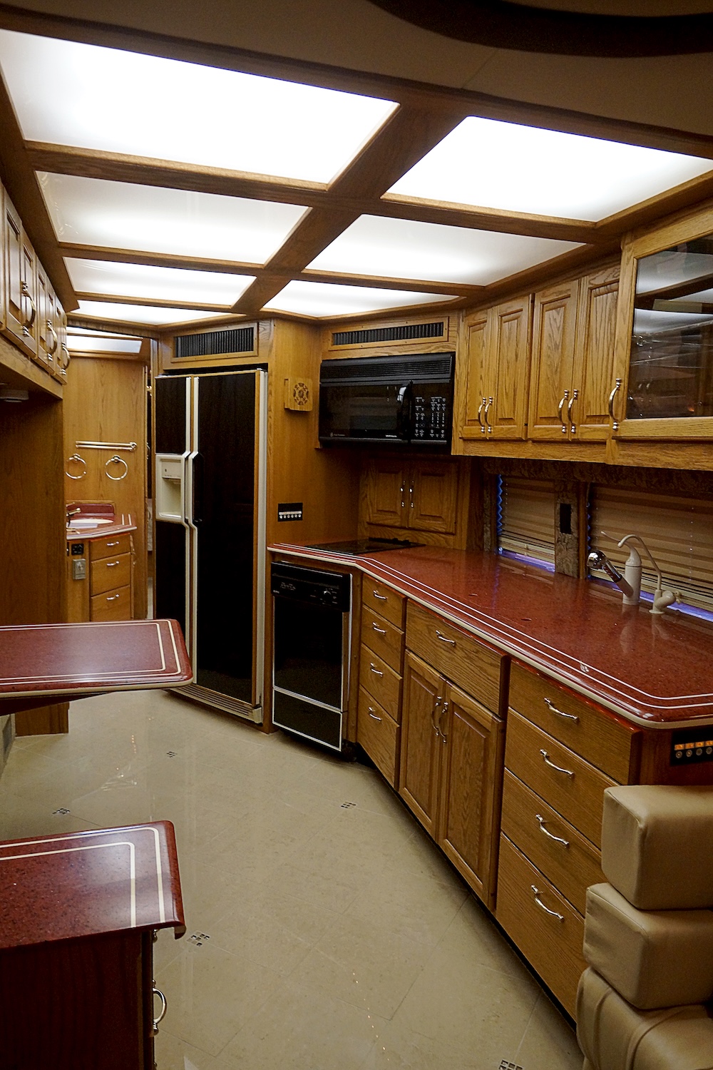 1998 Prevost Angola H3-45 For Sale