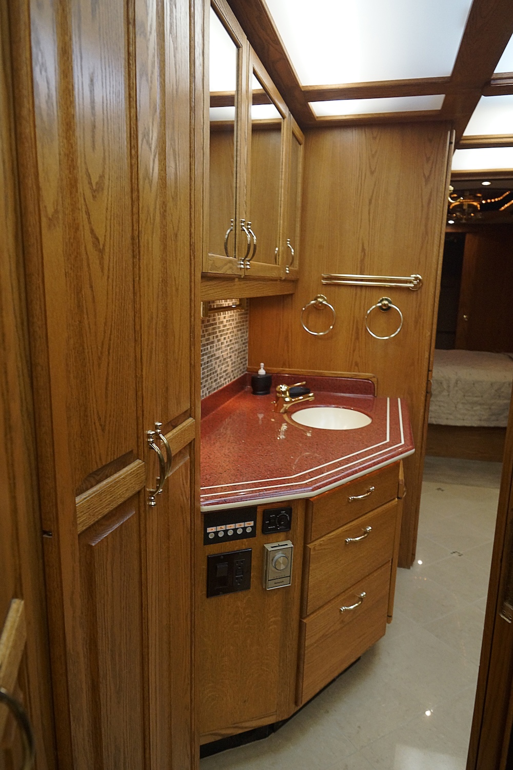 1998 Prevost Angola H3-45 For Sale