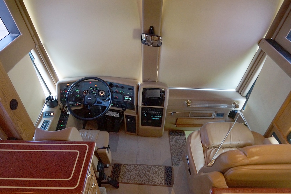 1998 Prevost Angola H3-45 For Sale