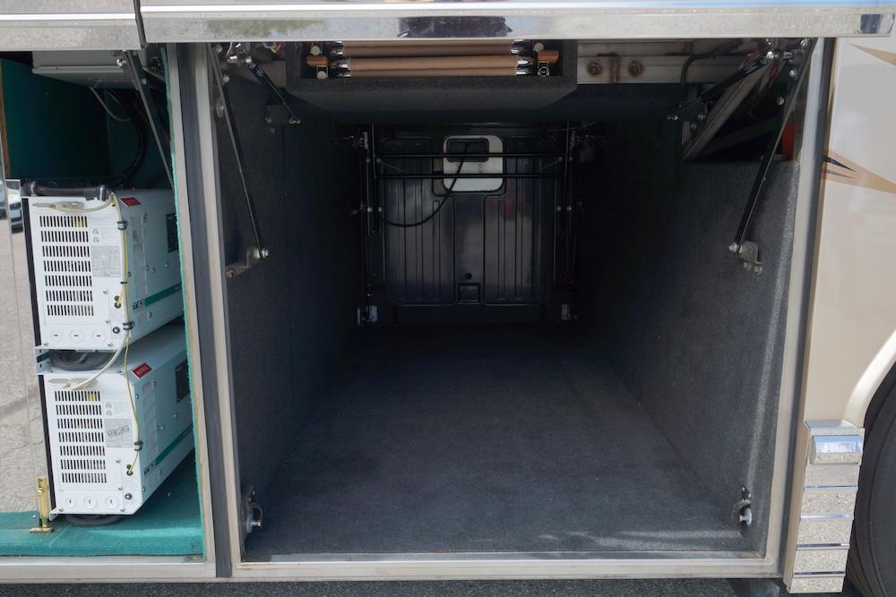 1998 Prevost Angola H3-45 For Sale