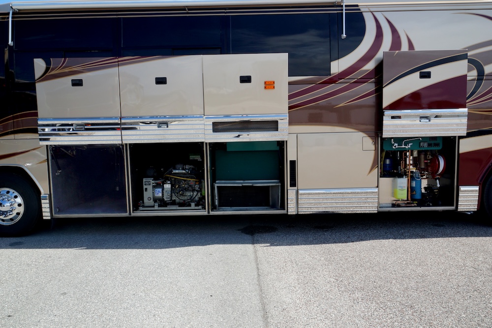 1998 Prevost Angola H3-45 For Sale