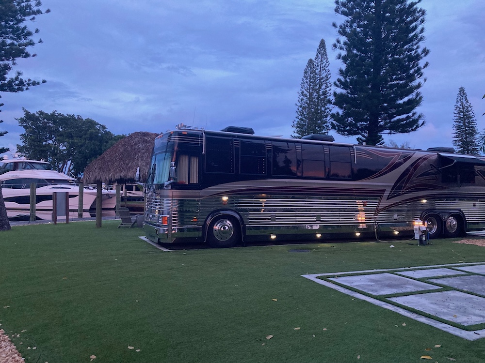 1998 Prevost Country Coach XL For Sale