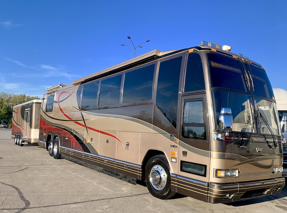 1998 Prevost Featherlite H3-45 For Sale