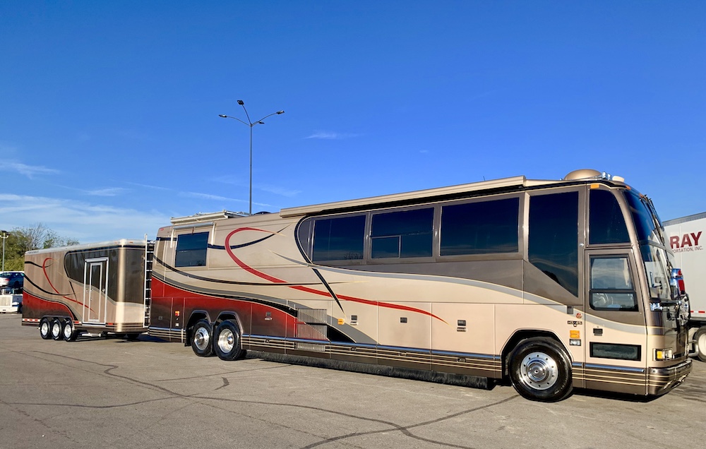 1998 Prevost Featherlite H3-45 For Sale