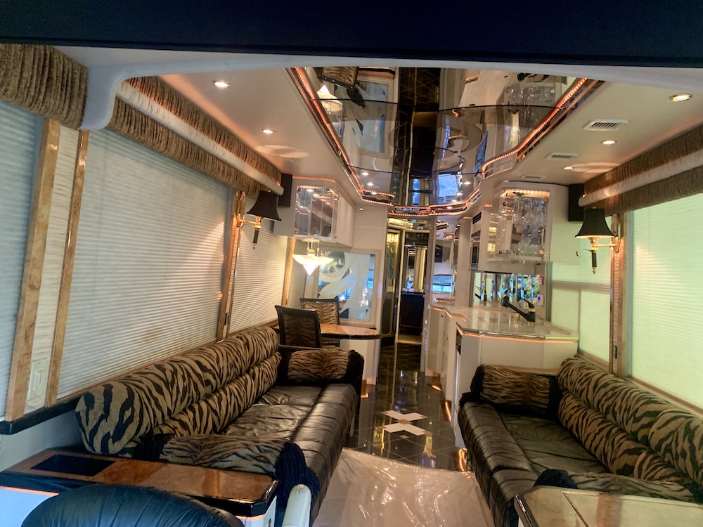 1998 Prevost Featherlite H3-45 For Sale