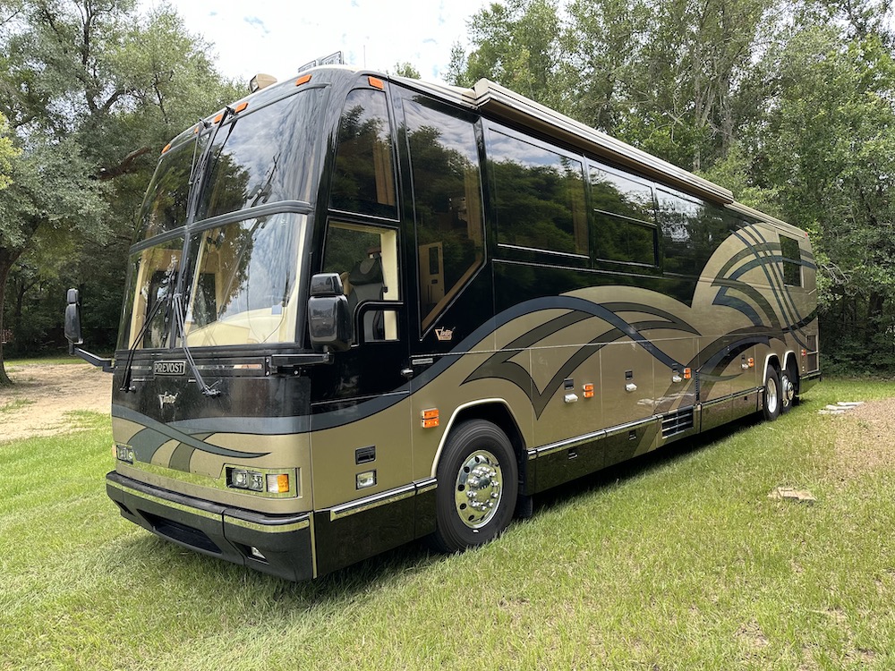 1998 Prevost Featherlite H3-45 For Sale