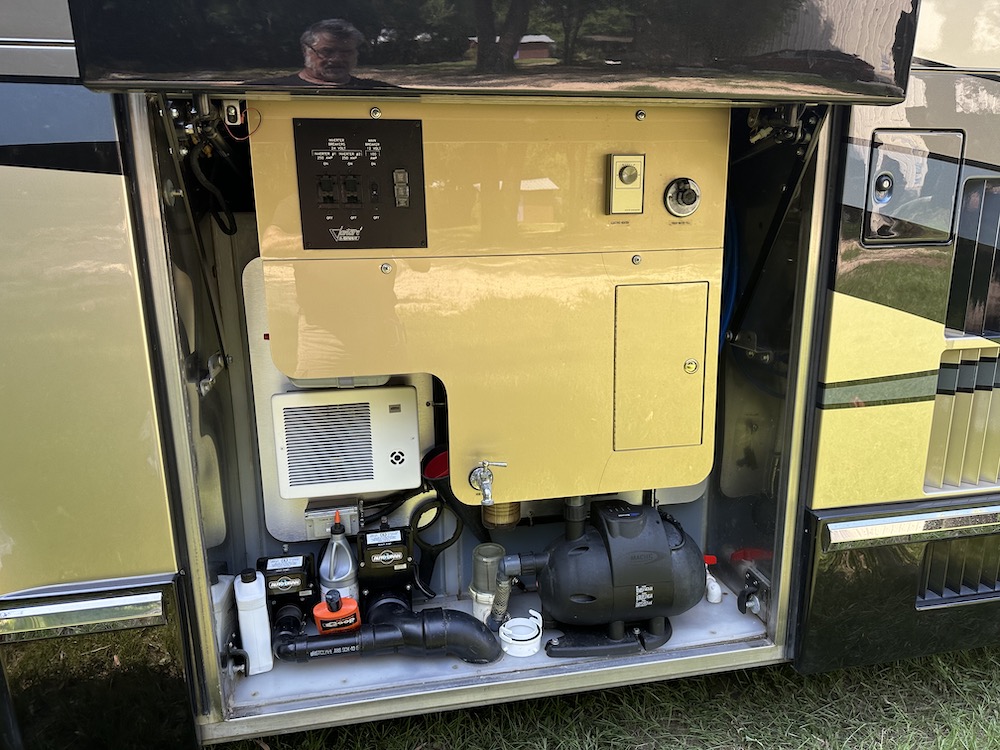 1998 Prevost Featherlite H3-45 For Sale