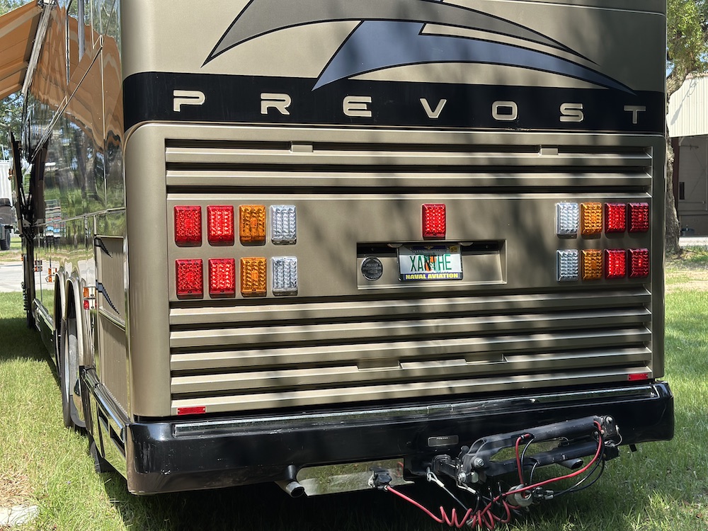 1998 Prevost Featherlite H3-45 For Sale