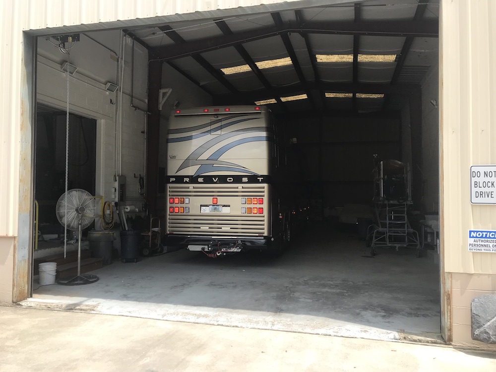 1998 Prevost Featherlite H3-45 For Sale