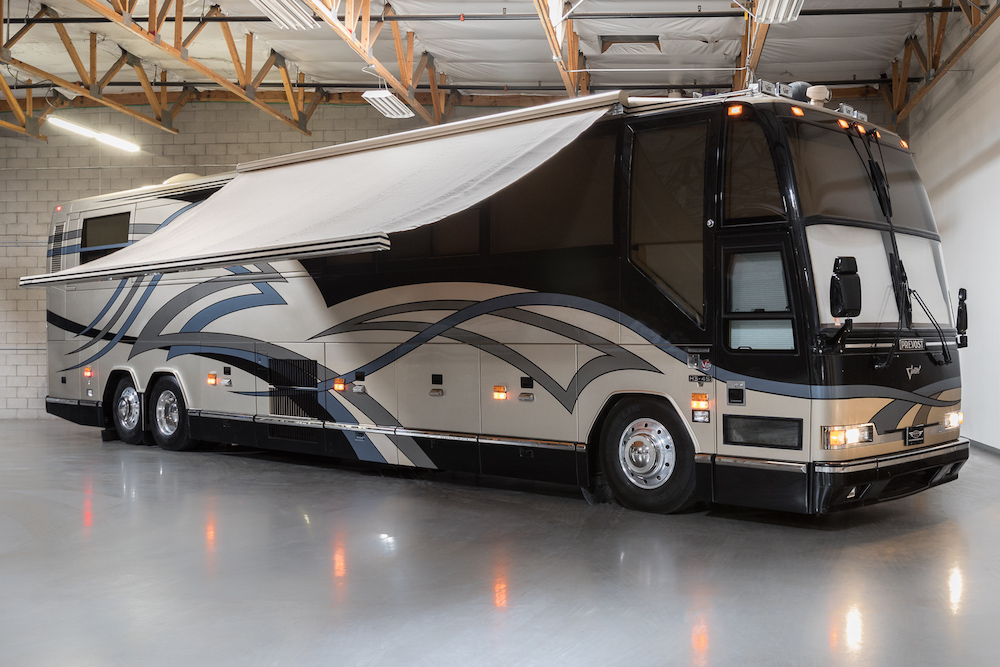 1998 Prevost Featherlite H3-45 For Sale