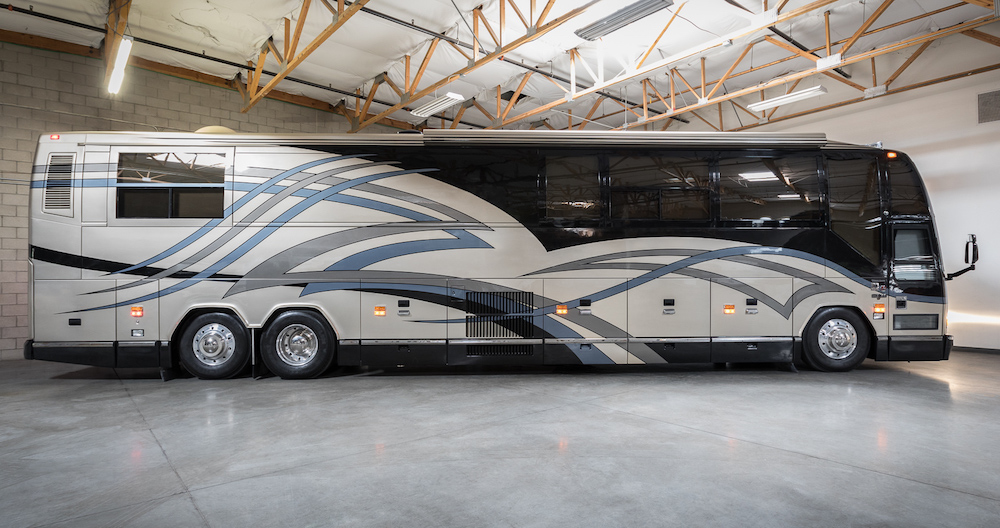 1998 Prevost Featherlite H3-45 For Sale