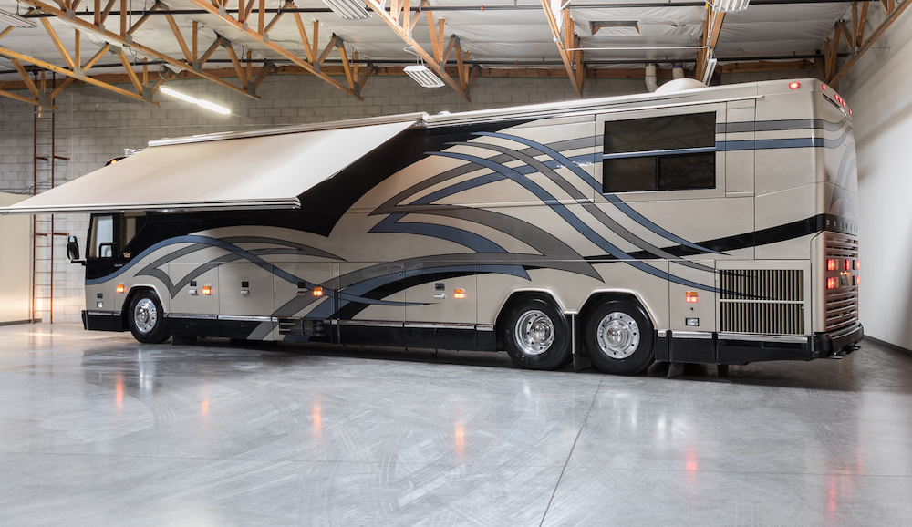 1998 Prevost Featherlite H3-45 For Sale