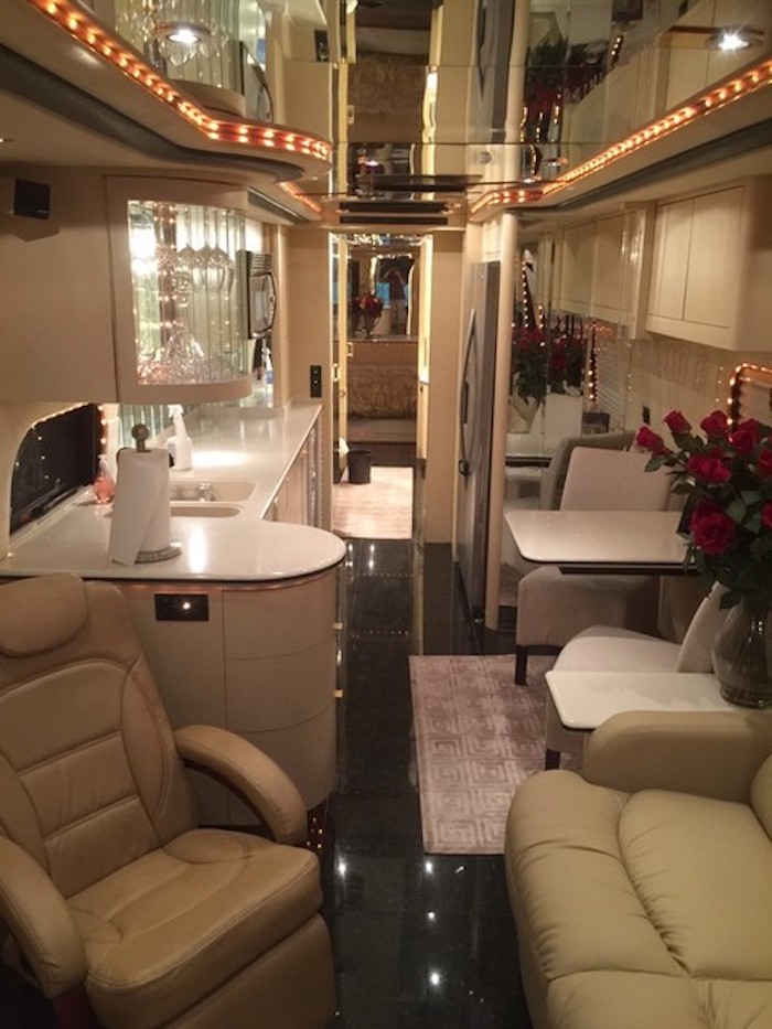 1998 Prevost Featherlite XL For Sale