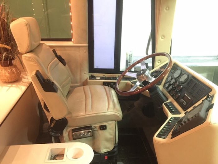 1998 Prevost Featherlite XL For Sale