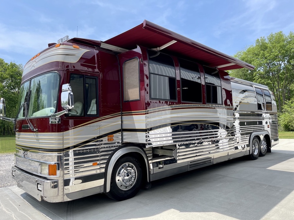1998 Prevost Featherlite XL For Sale