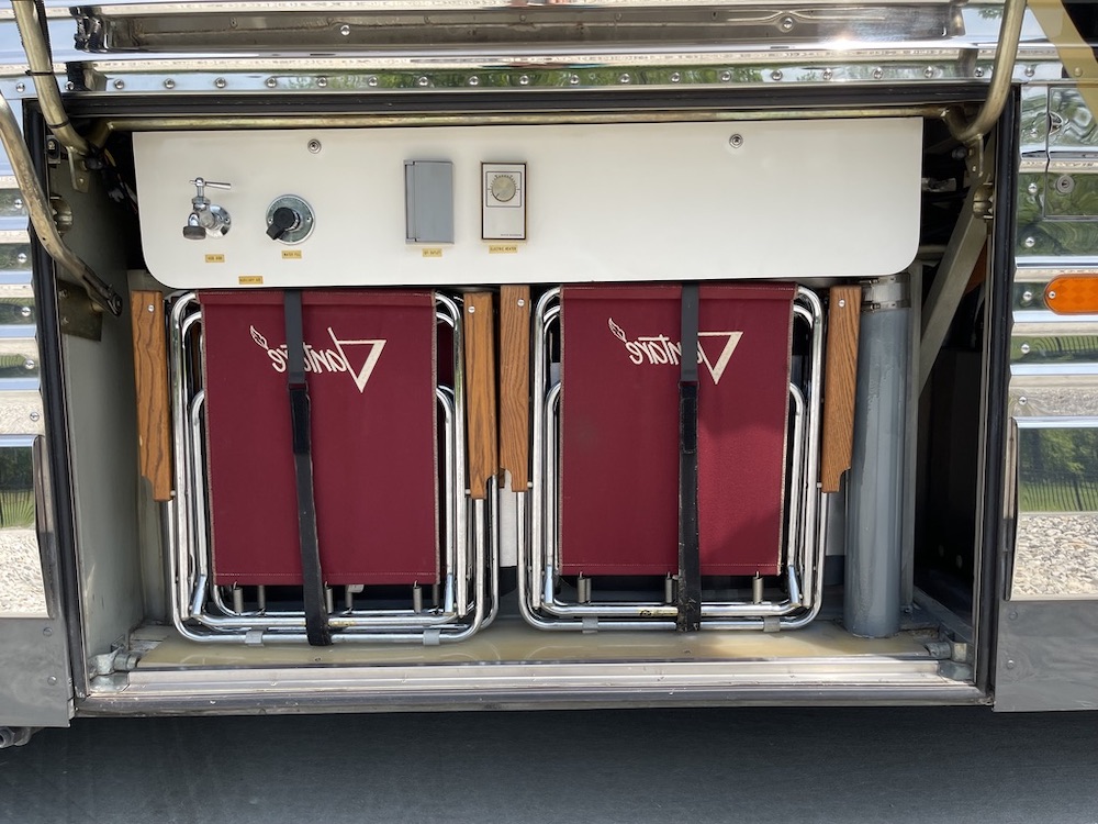 1998 Prevost Featherlite XL For Sale