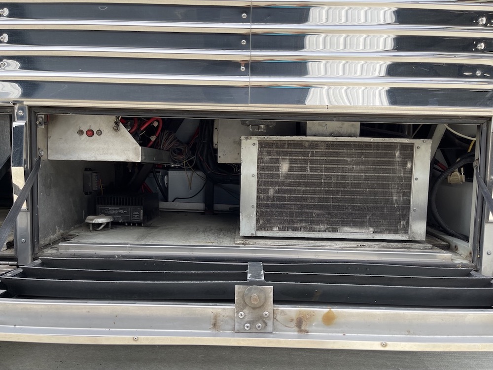 1998 Prevost Featherlite XL For Sale