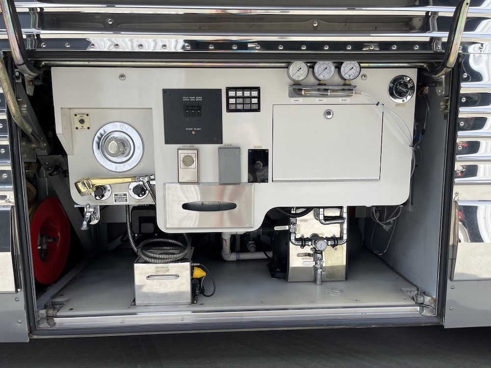 1998 Prevost Featherlite XL For Sale