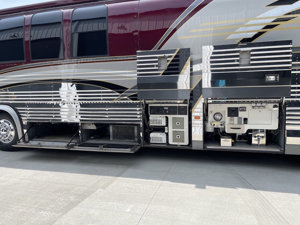 1998 Prevost Featherlite XL For Sale