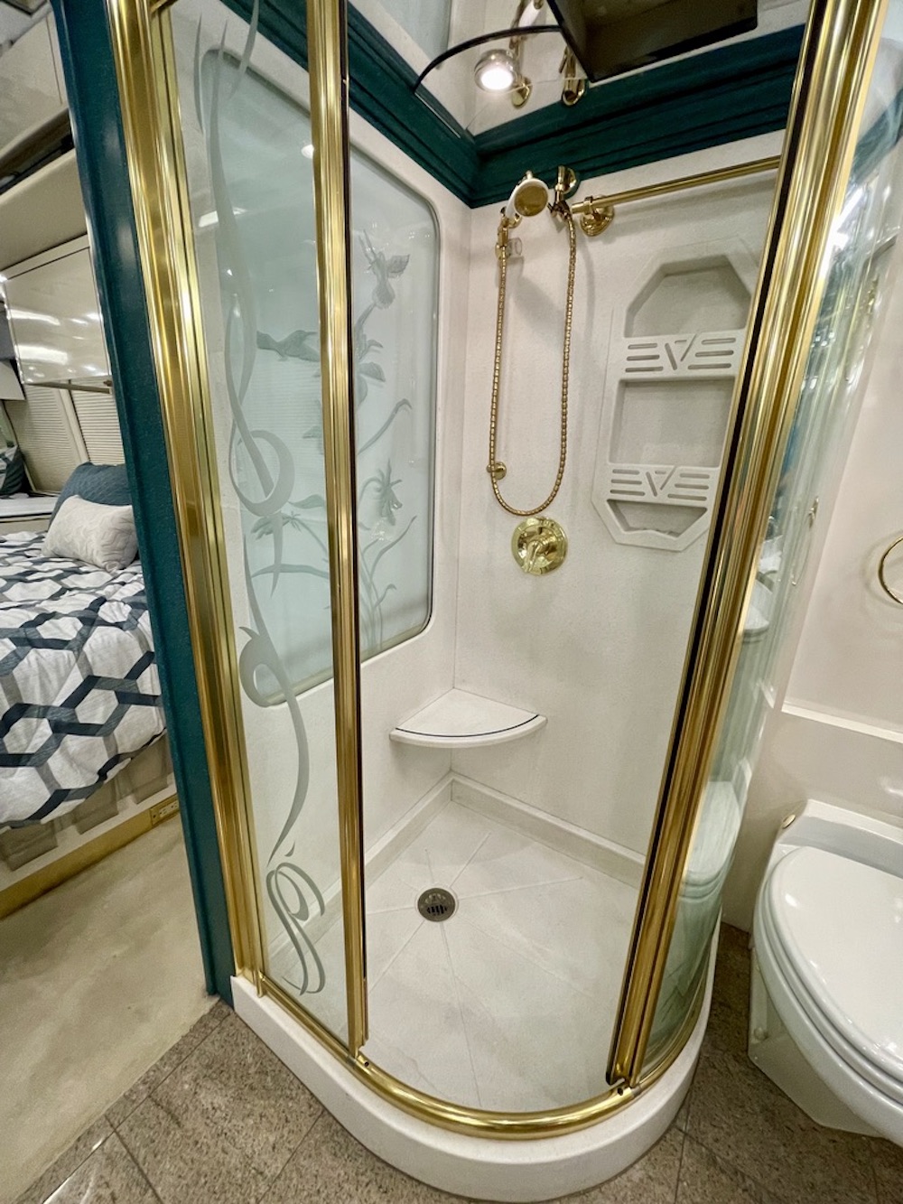 1998 Prevost Featherlite XL For Sale