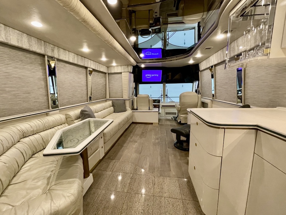 1998 Prevost Featherlite XL For Sale