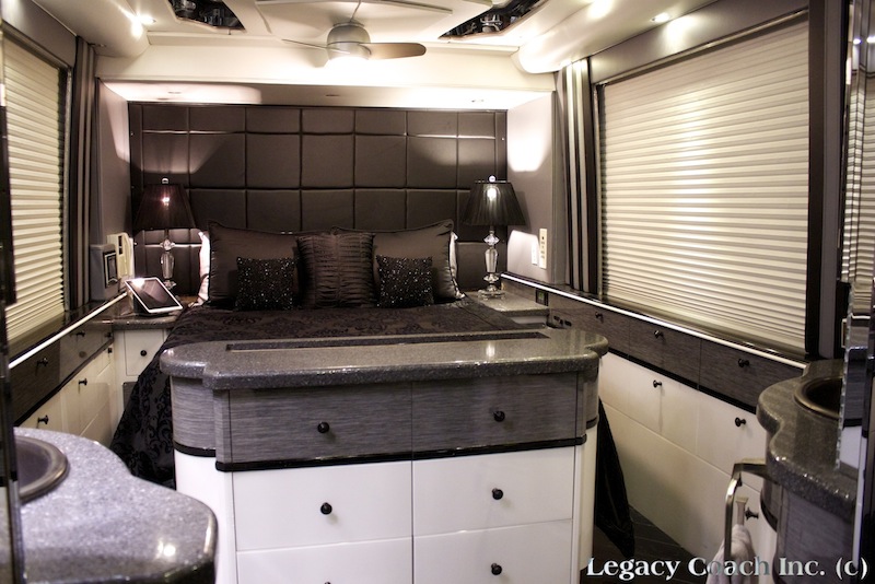 1998 Prevost Liberty H3-45 For Sale