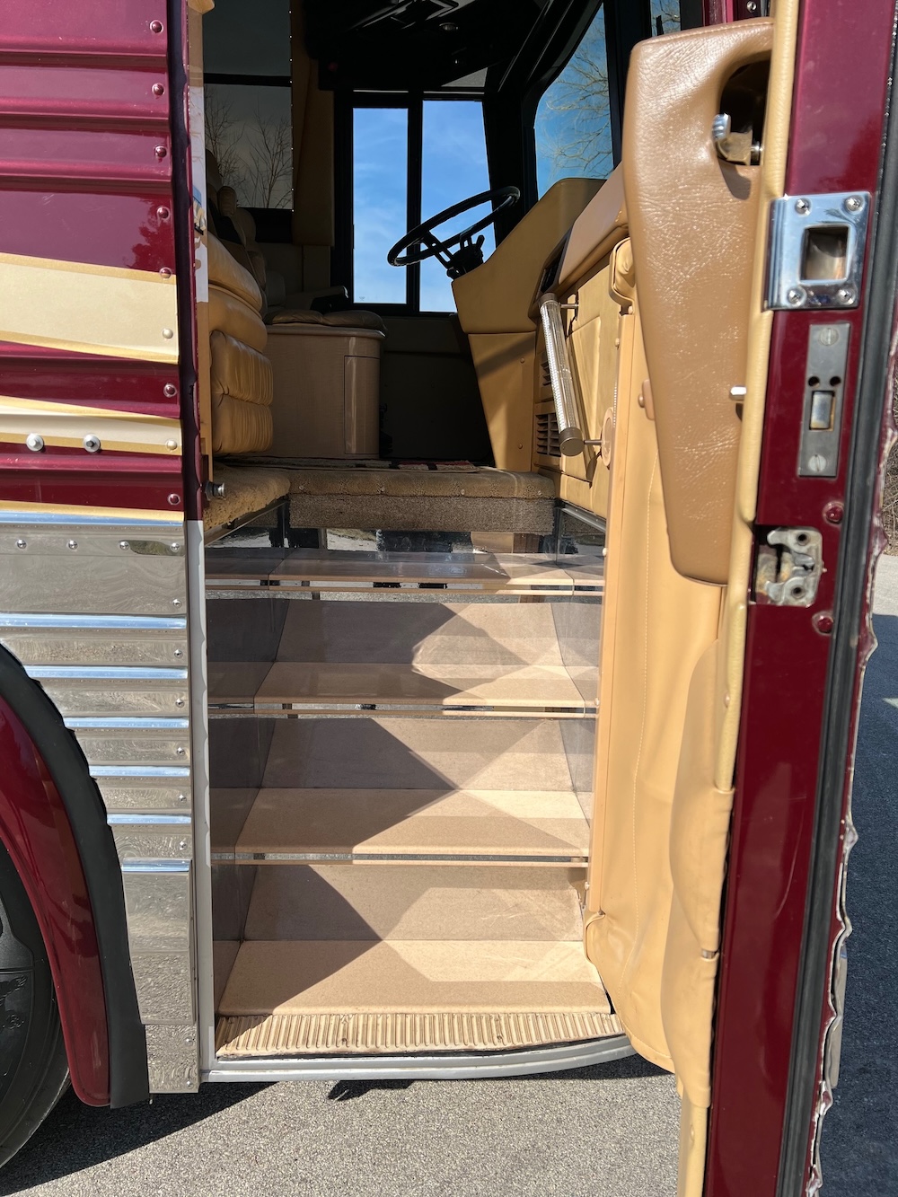 1999 Prevost  XL For Sale