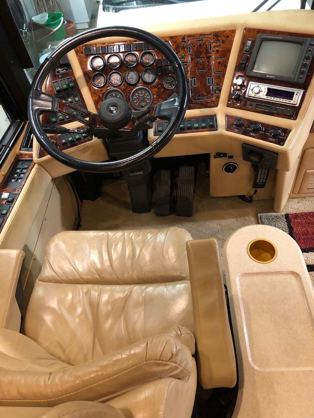 1999 Prevost  XL For Sale