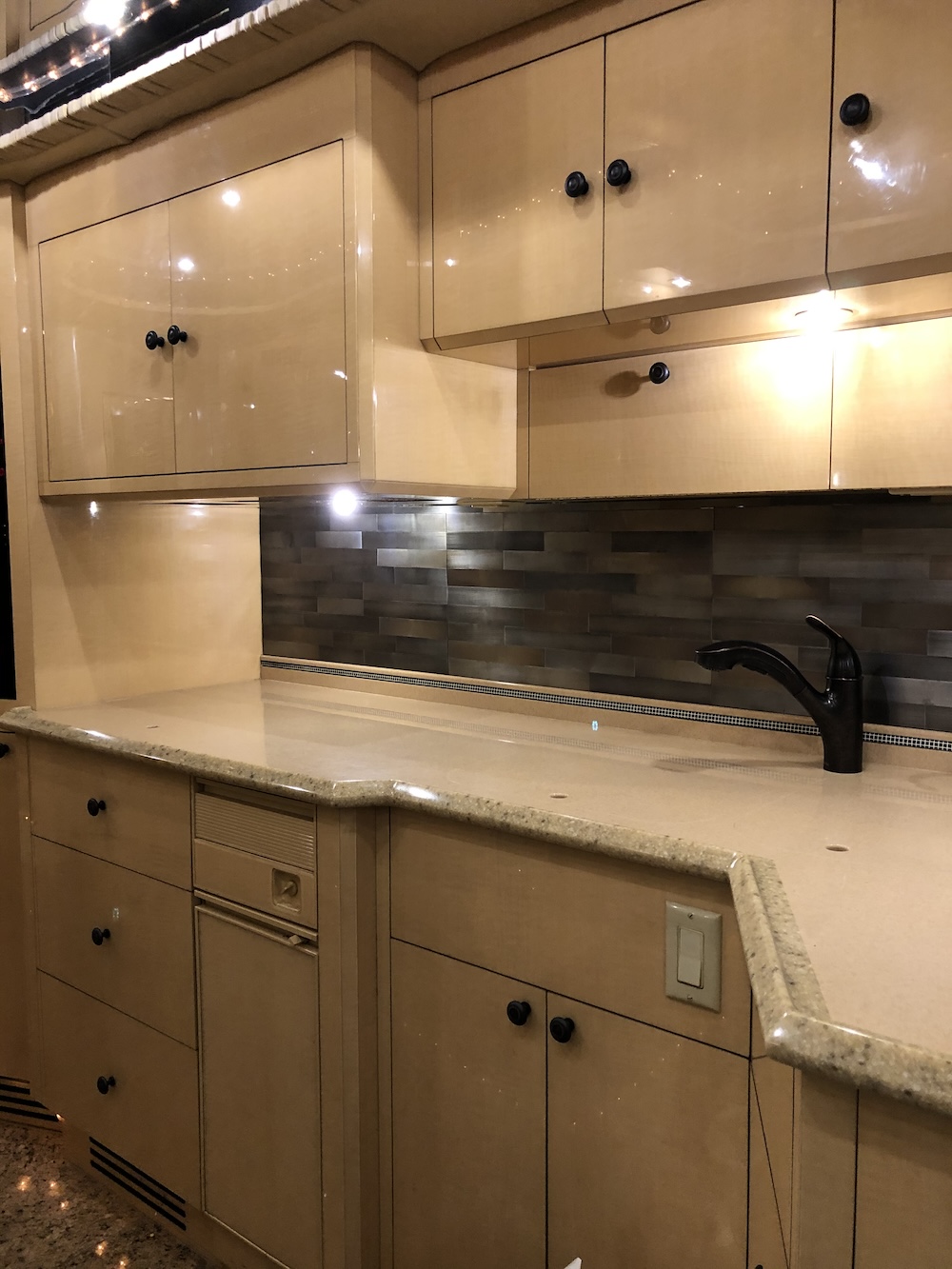 1999 Prevost  XL For Sale