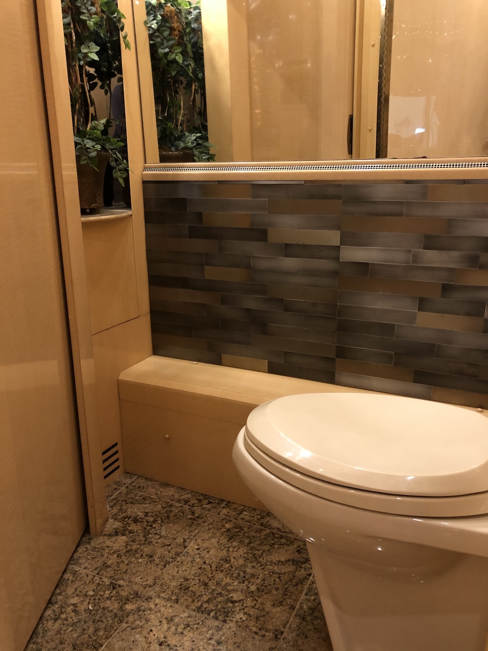 1999 Prevost  XL For Sale