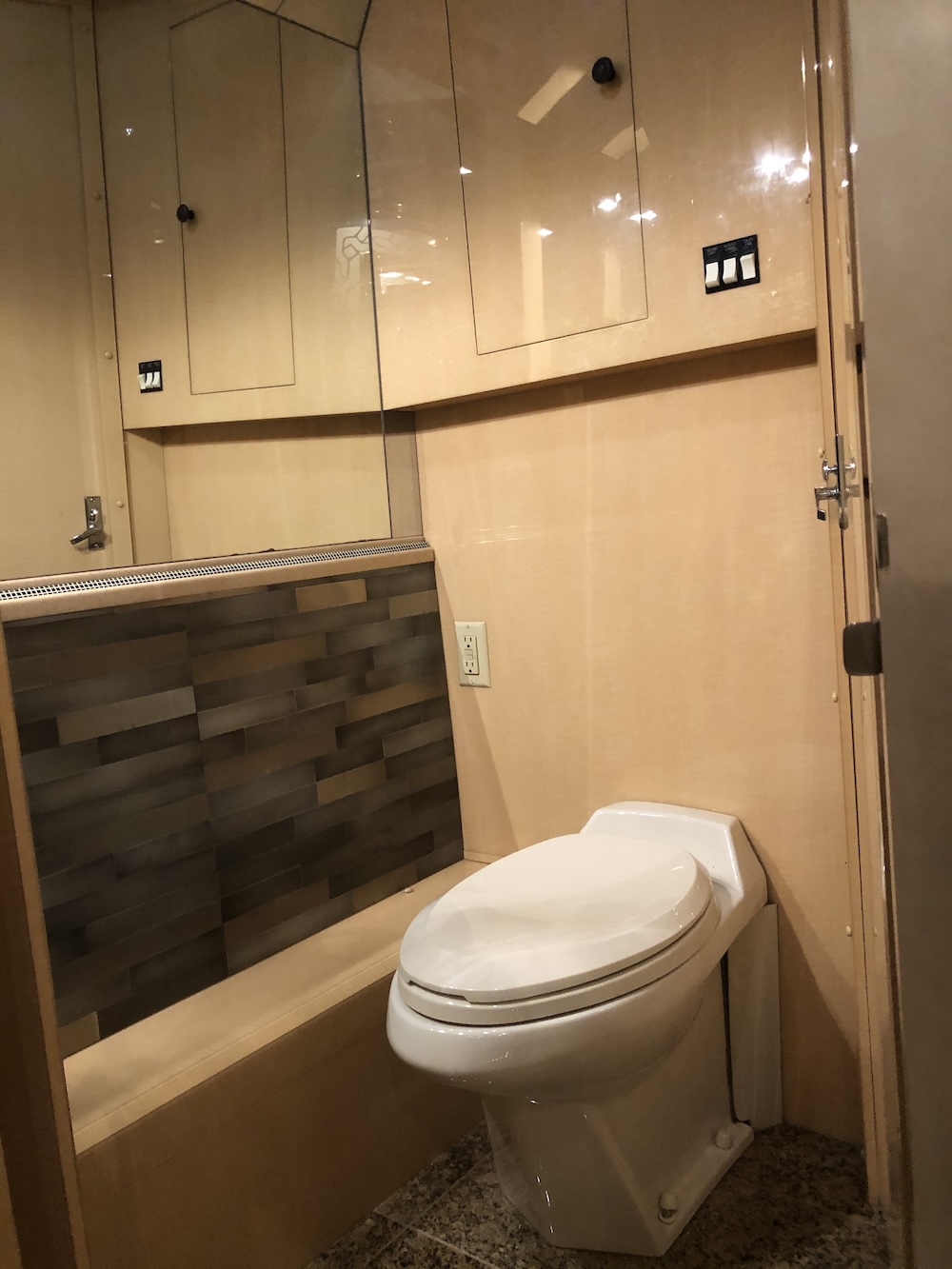 1999 Prevost  XL For Sale