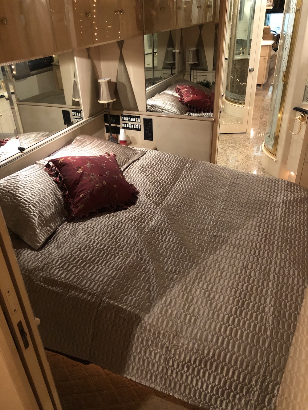 1999 Prevost  XL For Sale