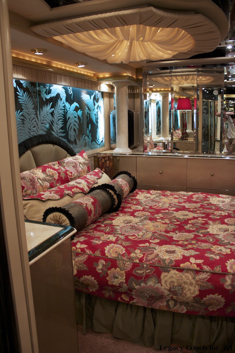 21998 Prevost Liberty XL For Sale