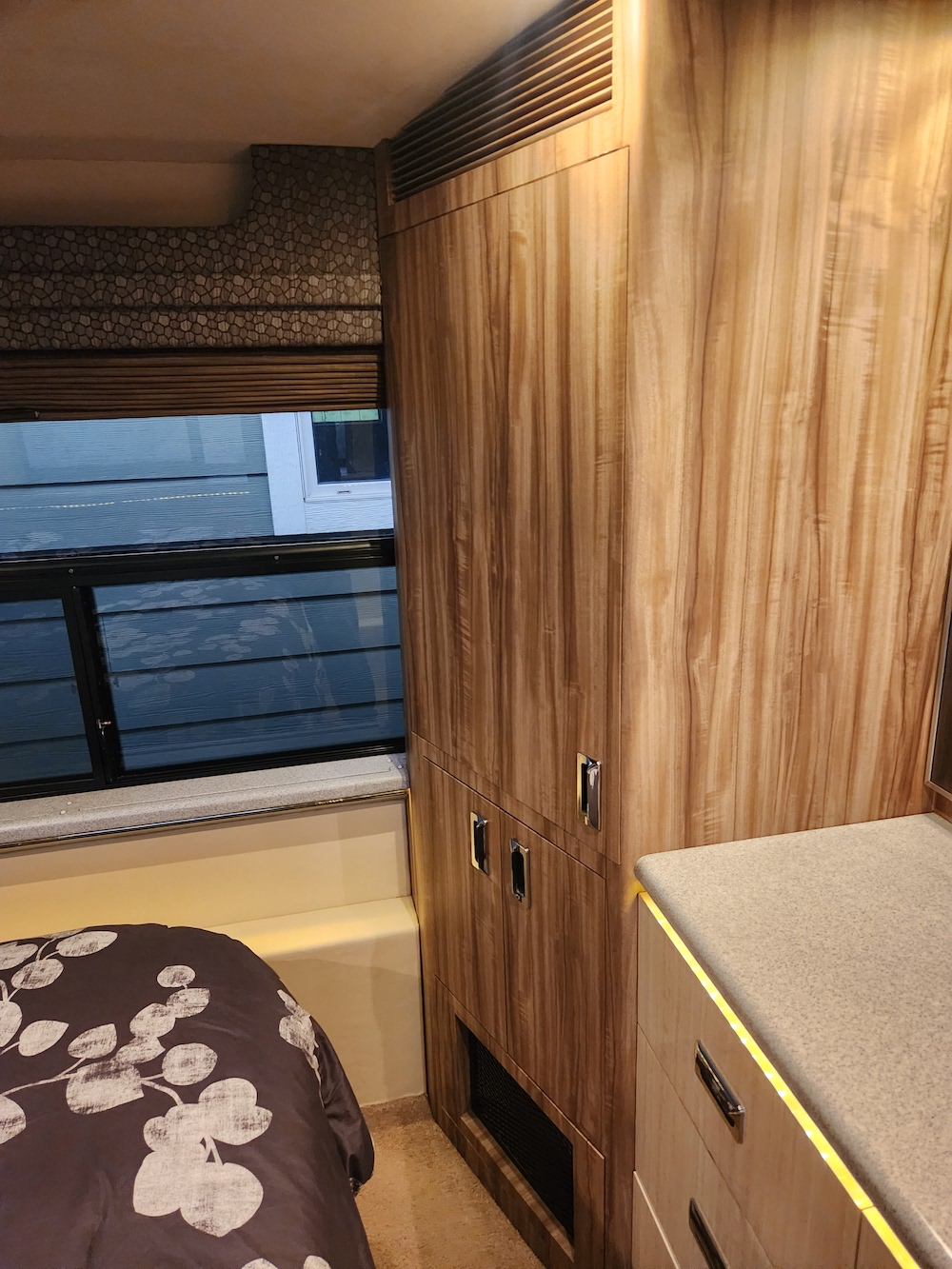 1998 Prevost Marathon H3-45 For Sale