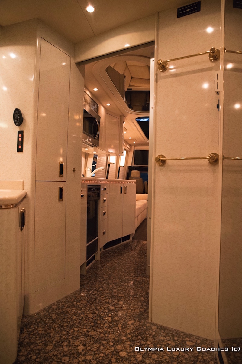 1998 Prevost Marathon XL For Sale