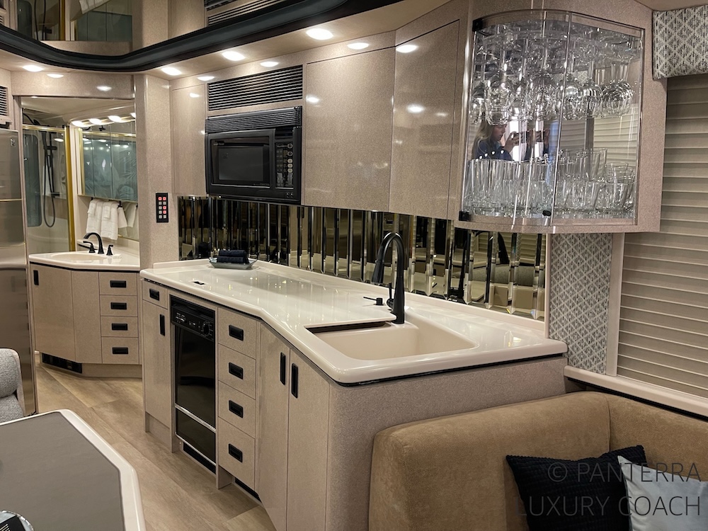 1998 Prevost Marathon XL For Sale