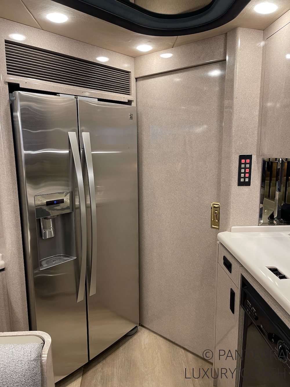 1998 Prevost Marathon XL For Sale