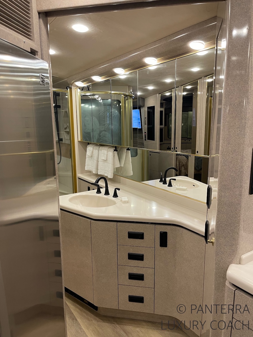 1998 Prevost Marathon XL For Sale