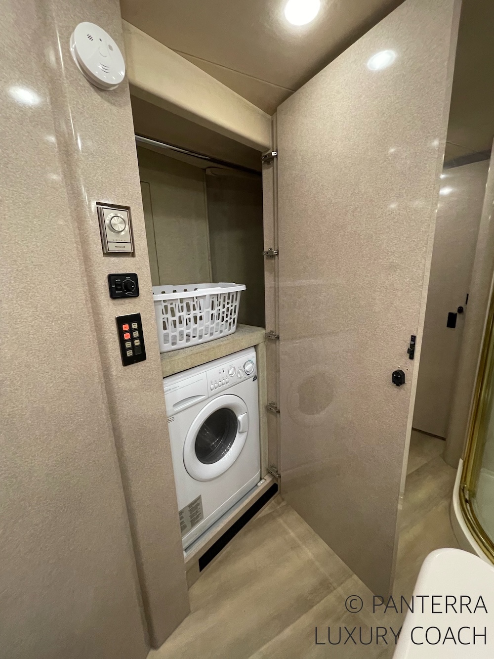 1998 Prevost Marathon XL For Sale