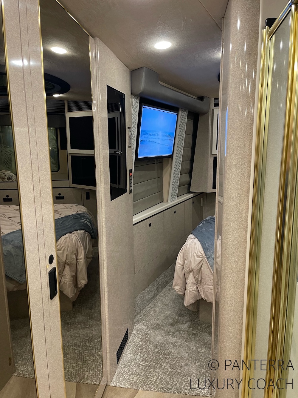 1998 Prevost Marathon XL For Sale