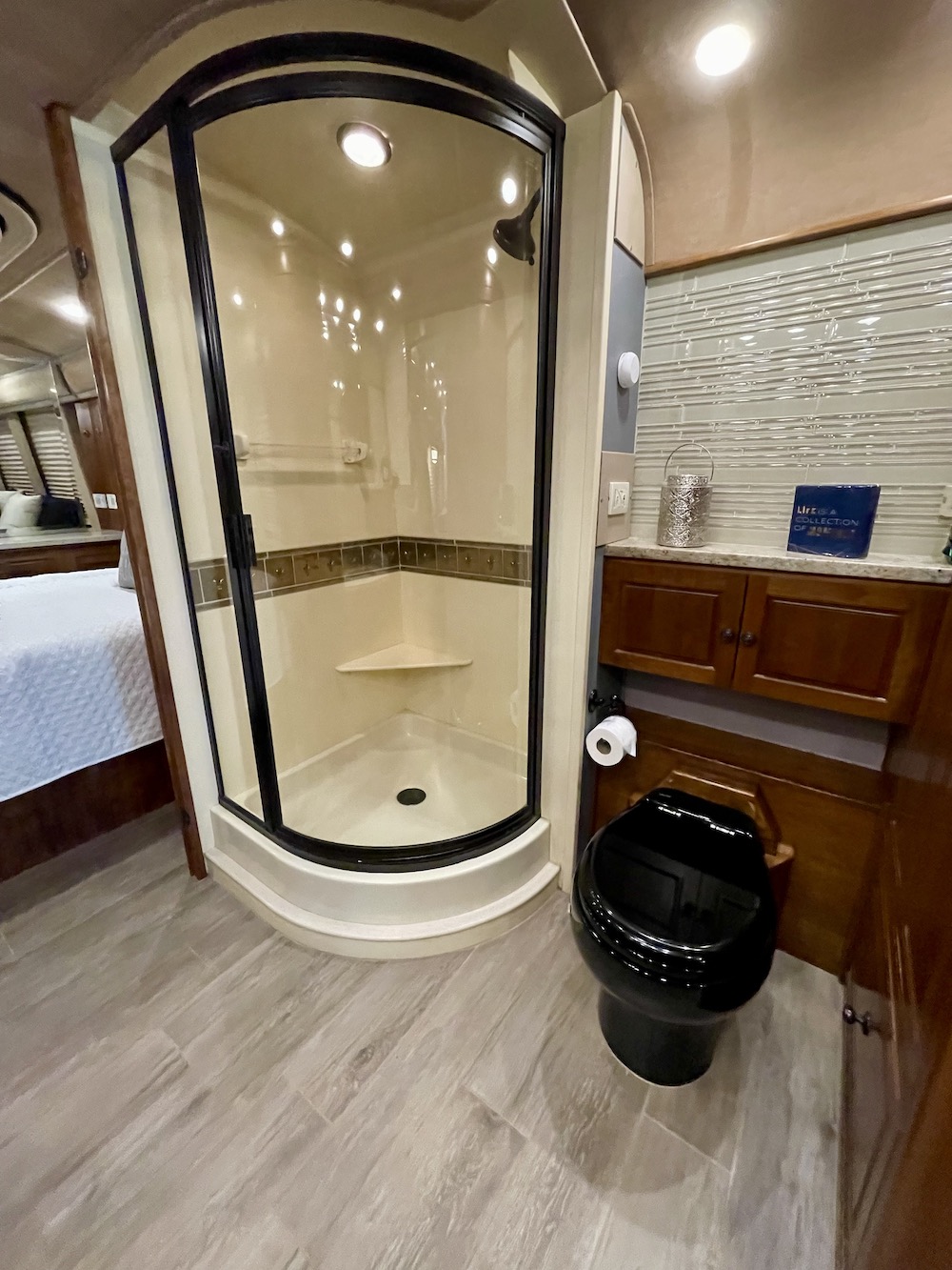 1998 Prevost Royale XL For Sale