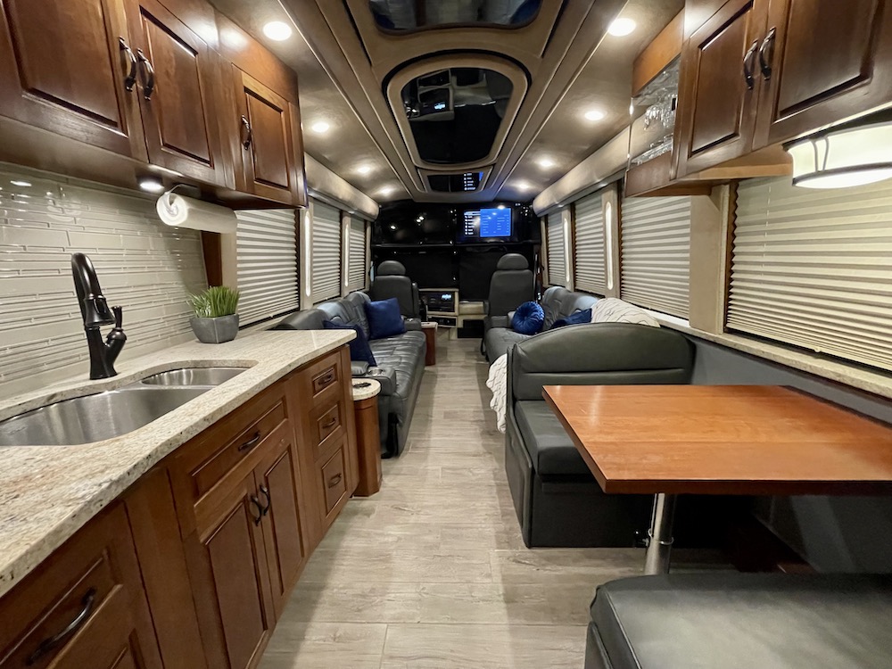 1998 Prevost Royale XL For Sale