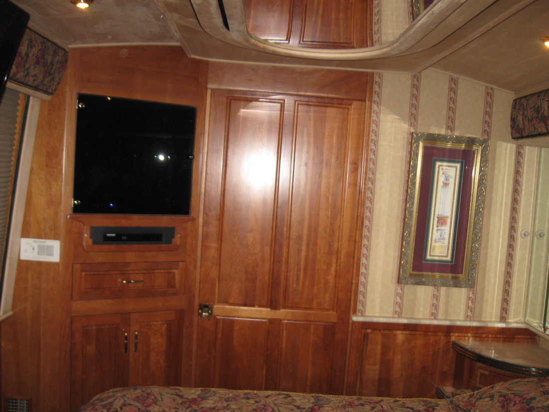 1998 Prevost Royale XL For Sale