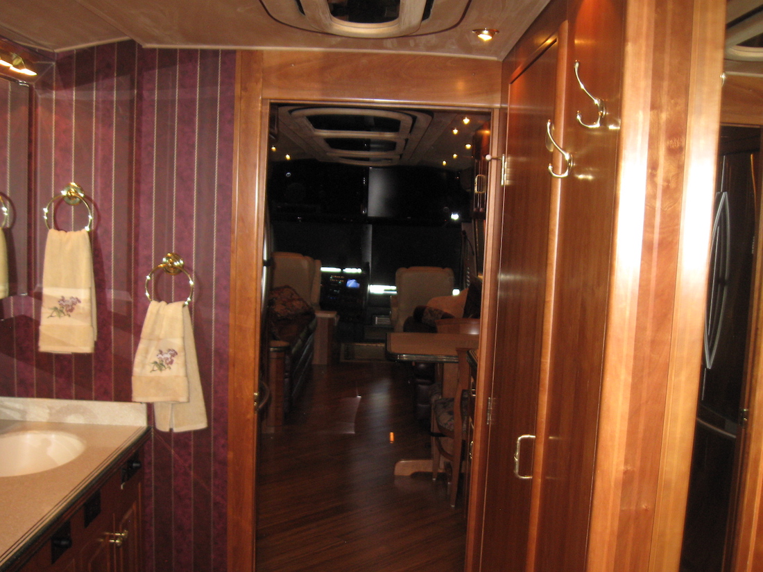 1998 Prevost Royale XL For Sale