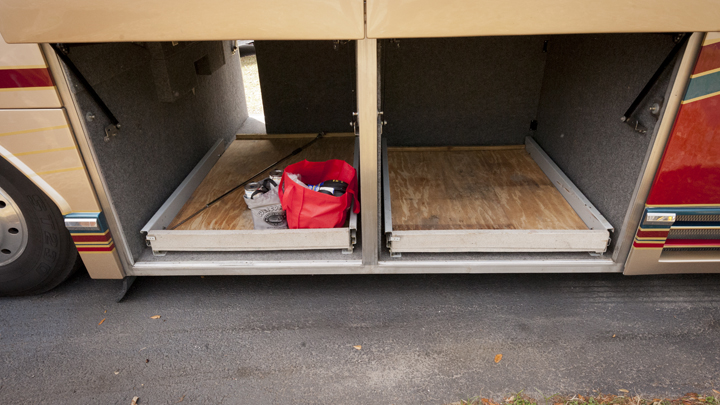 1998 Prevostfeatherlite H3-45 For Sale