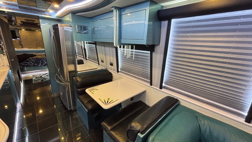 1998 Prevost Vogue XL For Sale