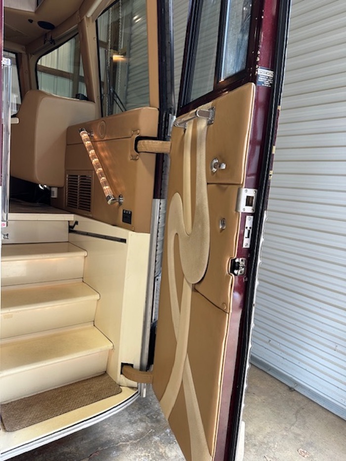 1999 Prevost Angola XL For Sale