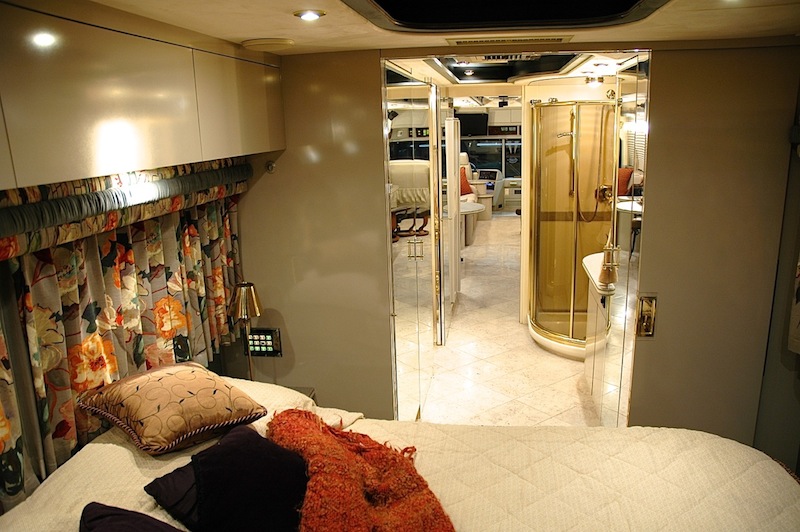 1999 Prevost Country Coach XL For Sale